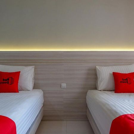 RedDoorz Syariah near PRPP Semarang Hotel Bagian luar foto