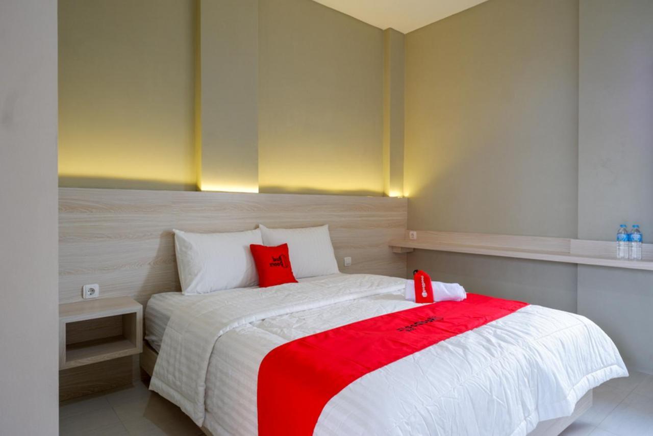 RedDoorz Syariah near PRPP Semarang Hotel Bagian luar foto